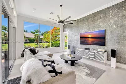 10881 Hawks Vista St, Plantation, FL 33324 - Photo 1