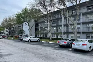 300 SW 134th Way, Pembroke Pines, FL 33027 - Photo 1