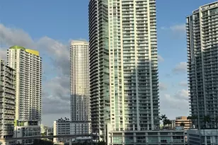 92 SW 3rd St, Miami, FL 33130 - Photo 1