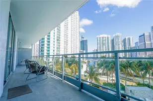 90 SW 3rd St, Miami, FL 33130 - Photo 1