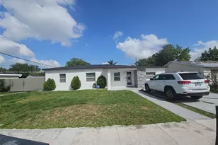 14430 Graves Dr, Miami, FL 33176 - Photo 1