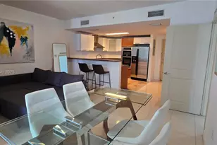 170 SE 14th St, Miami, FL 33131 - Photo 1