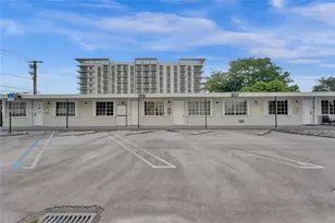 1085 NE 126th St, North Miami Beach, FL 33161 - Photo 1