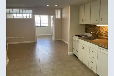 999 Brickell Bay Dr #1806, Miami, FL 33131 - Photo 1