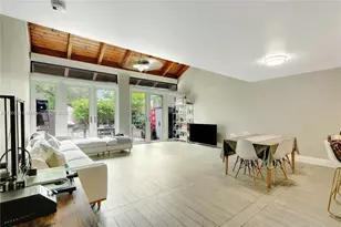 1033 NW 124th Ave, Pembroke Pines, FL 33026 - Photo 1