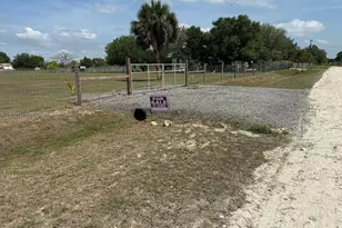 560 N Granja St, Clewiston, FL 33440 - Photo 1