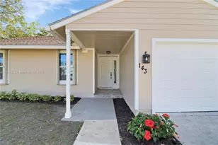 143 Greentree Cir, Jupiter, FL 33458 - Photo 1