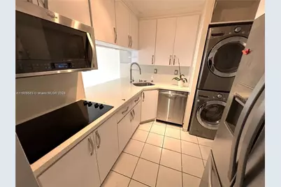 440 E 23rd St #1304, Hialeah, FL 33013 - Photo 1