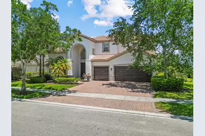 19165 N Gardenia Ave, Weston, FL 33332 - Photo 1