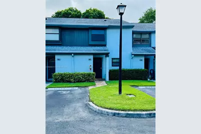 4923 NW 82nd Ave #802, Lauderhill, FL 33351 - Photo 1