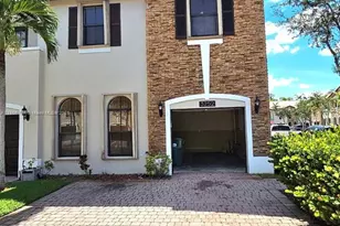 3252 NW 103 Pl, Doral, FL 33172 - Photo 1