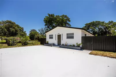 2608 NW 3rd St, Pompano Beach, FL 33069 - Photo 1