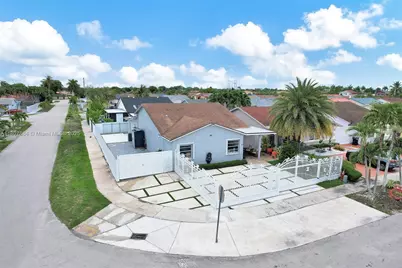 1619 SW 138th Ave, Miami, FL 33175 - Photo 1