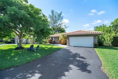 10842 NW 15th St, Coral Springs, FL 33071 - Photo 1