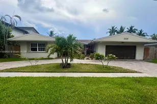 13090 Biscayne Bay Terrace, North Miami, FL 33181 - Photo 1