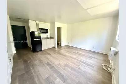 143 SW 9th St #303, Miami, FL 33130 - Photo 1