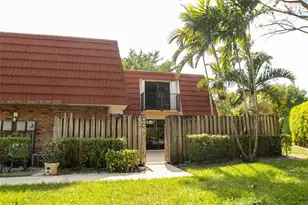 726 NW 98th Cir, Plantation, FL 33324 - Photo 1