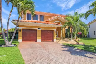 7753 SW 193rd St, Cutler Bay, FL 33157 - Photo 1