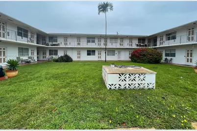 1825 Cleveland St #11, Hollywood, FL 33020 - Photo 1