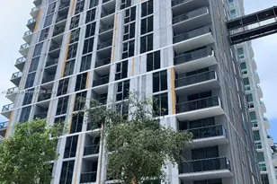 31 SE 6th St, Miami, FL 33131 - Photo 1