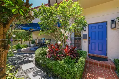 725 Biltmore Ct, Coral Gables, FL 33134 - Photo 1