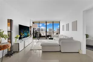 1000 Island Blvd, Aventura, FL 33160 - Photo 1