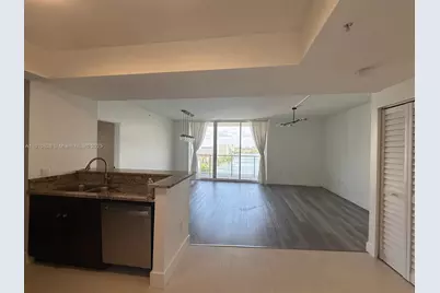 5085 NW 7th St #1401, Miami, FL 33126 - Photo 1