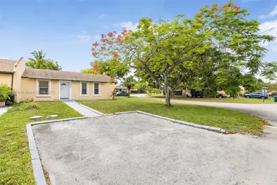 20451 NW 29th Pl, Miami Gardens, FL 33056 - Photo 1