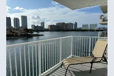 4000 NE 169th St #405, North Miami Beach, FL 33160 - Photo 1