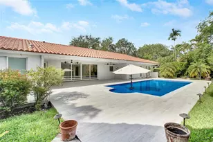 7775 SW 145th St, Palmetto Bay, FL 33158 - Photo 1