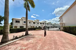 15800 SW 92nd Ave, Palmetto Bay, FL 33157 - Photo 1