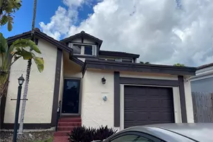 9518 SW 148th Ave Cir E, Miami, FL 33196 - Photo 1