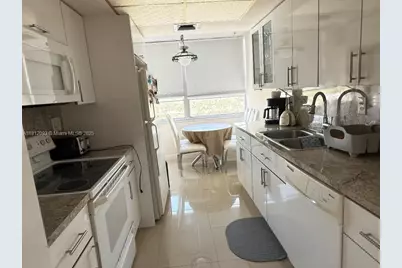 18051 Biscayne Blvd #1505, Aventura, FL 33160 - Photo 1