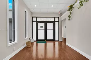 121 S 61st Terrace, Hollywood, FL 33023 - Photo 1