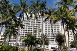 5401 Collins Ave, Miami Beach, FL 33140 - Photo 1