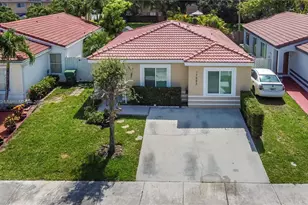 17543 SW 142nd Ct, Miami, FL 33177 - Photo 1