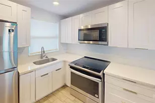 8951 Sunrise Lakes Blvd, Sunrise, FL 33322 - Photo 1