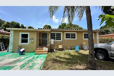 831 NE 157th Ter, North Miami Beach, FL 33162 - Photo 1