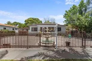 525 NW 32nd Ave, Miami, FL 33125 - Photo 1