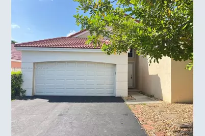 435 Somerset Way, Weston, FL 33326 - Photo 1