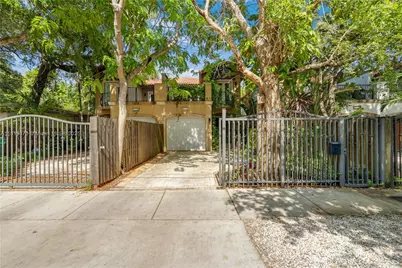 3154 Gifford Ln #3154, Miami, FL 33133 - Photo 1