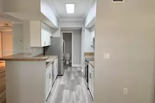 100 SW 117th Terrace, Pembroke Pines, FL 33025 - Photo 1