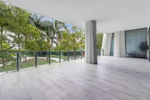 2831 S Bayshore Dr, Miami, FL 33133 - Photo 1