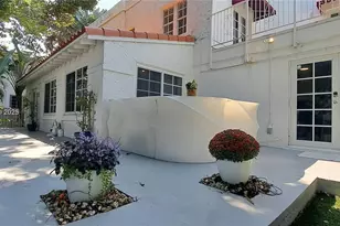 846 Michigan Ave, Miami Beach, FL 33139 - Photo 1