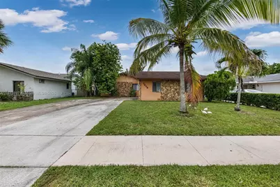 7606 SW 8th Ct, North Lauderdale, FL 33068 - Photo 1