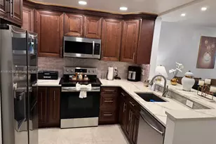 7100 NW 17th St, Plantation, FL 33313 - Photo 1