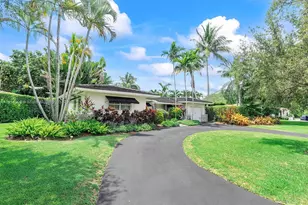 700 Vilabella Ave, Coral Gables, FL 33146 - Photo 1