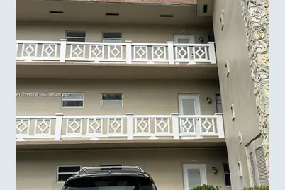 5103 NW 35th St #503, Lauderdale Lakes, FL 33319 - Photo 1