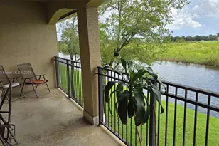 230 SW 117th Terrace, Pembroke Pines, FL 33025 - Photo 1