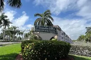 501 Blue Heron Dr, Hallandale Beach, FL 33009 - Photo 1